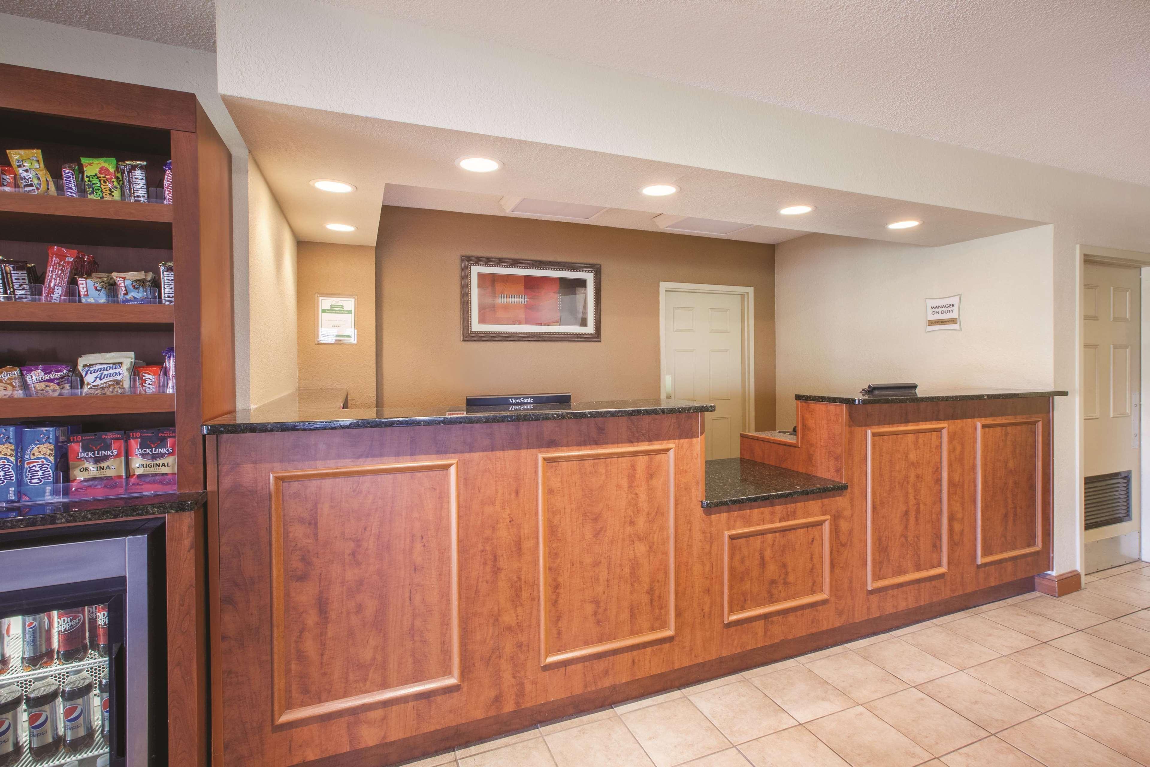 Country Inn & Suites By Radisson, Canton Near Hall Of Fame North Canton Exterior foto