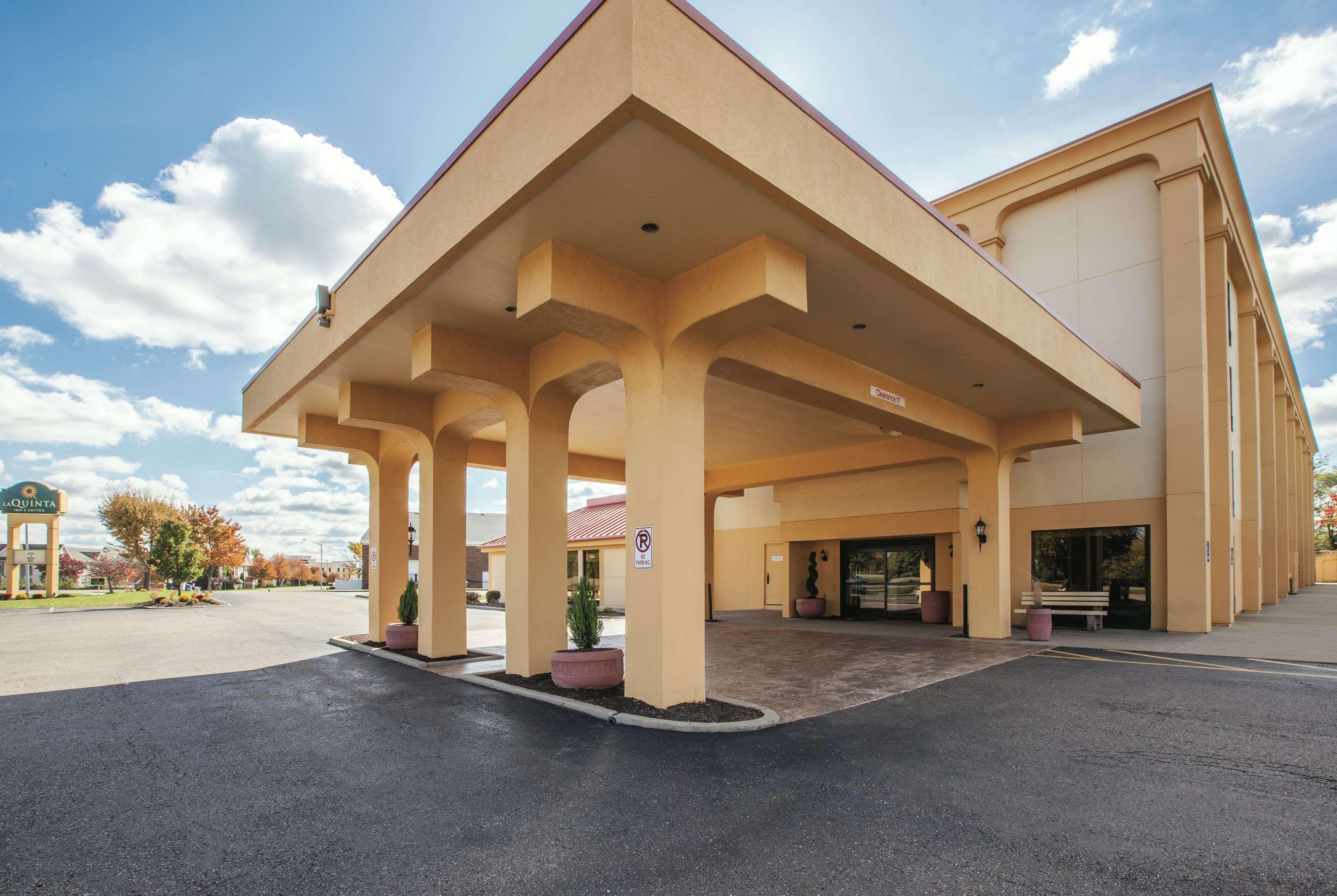 Country Inn & Suites By Radisson, Canton Near Hall Of Fame North Canton Exterior foto